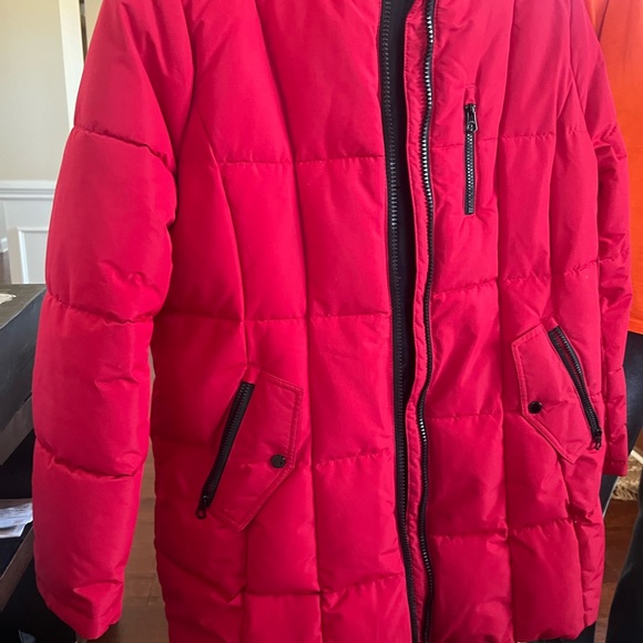 Red Coat - Picture 2 of 4